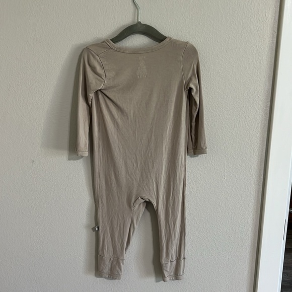 18-24 month Kyte Baby romper - Picture 2 of 2
